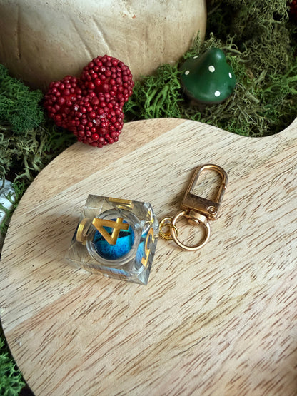 Porte-clés dés de JDR - Œil de dragon bleu