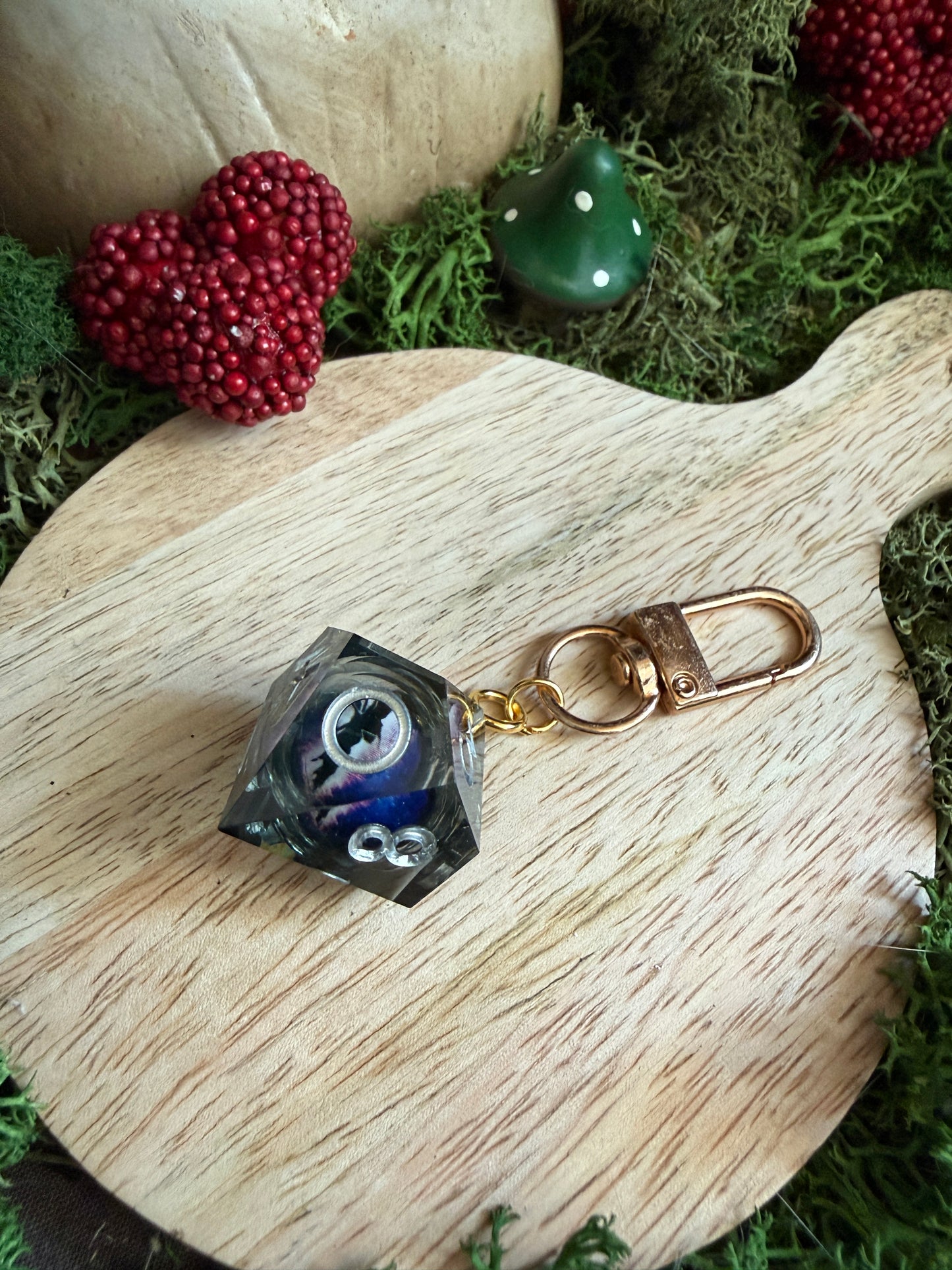 Porte-clés dés de JDR - Œil de dragon violet