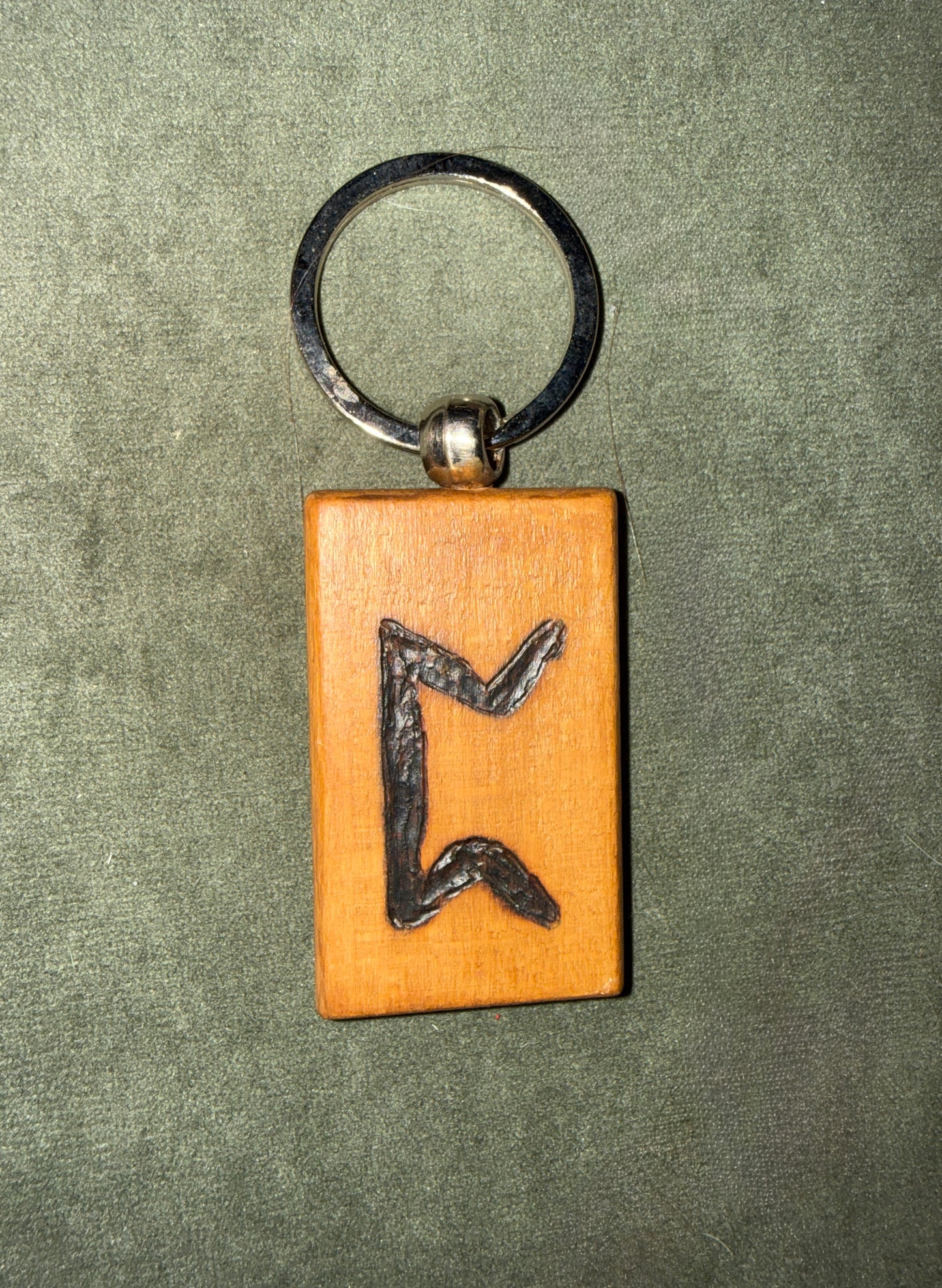 Porte-clés Runes Futhark - Pyrogravés