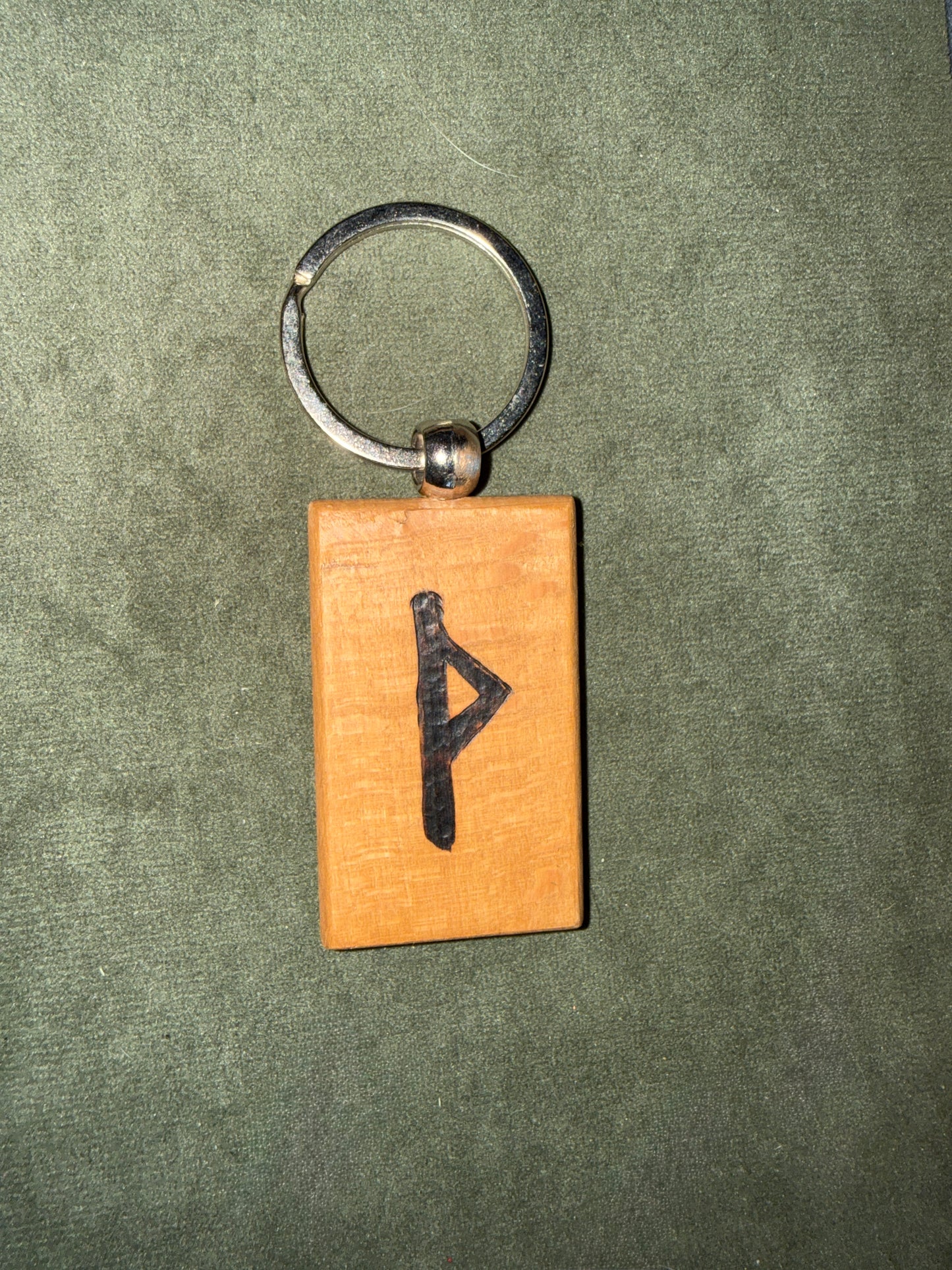 Porte-clés Runes Futhark - Pyrogravés
