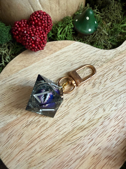 Porte-clés dés de JDR - Œil de dragon violet
