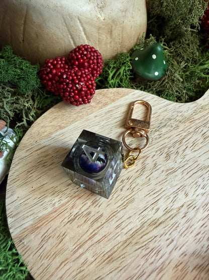 Porte-clés dés de JDR - Œil de dragon violet