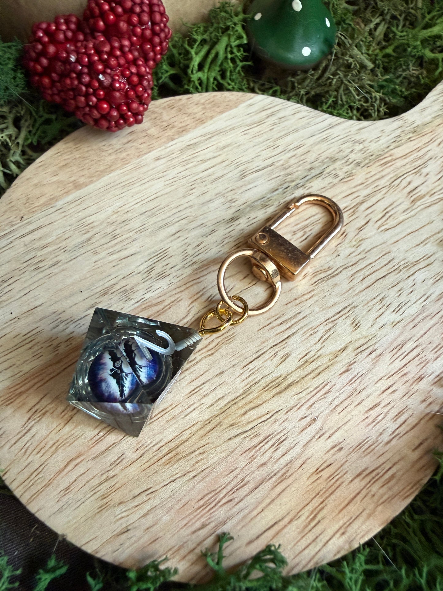 Porte-clés dés de JDR - Œil de dragon violet